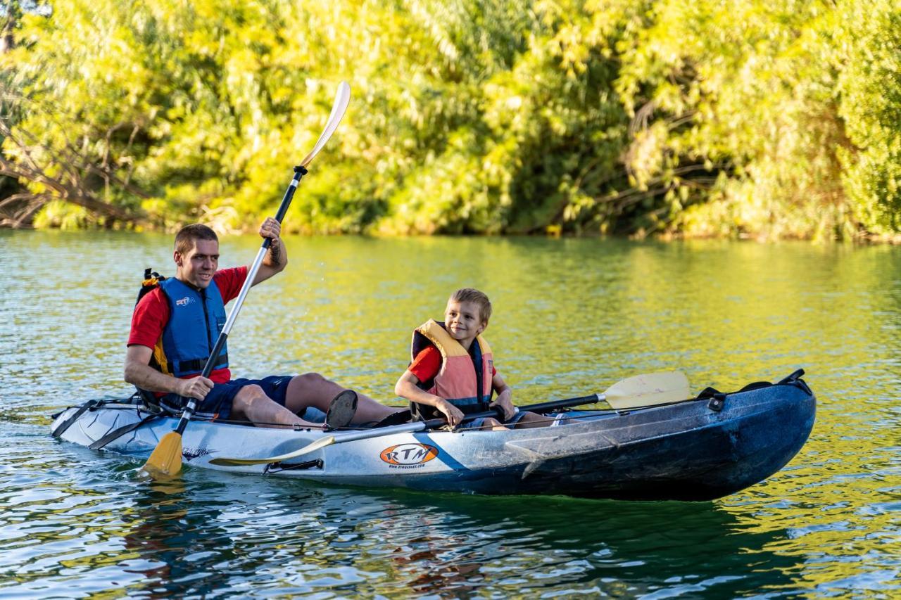 Camping maeva Respire Ecolodge l'Etoile d'Argens Fréjus Eksteriør billede